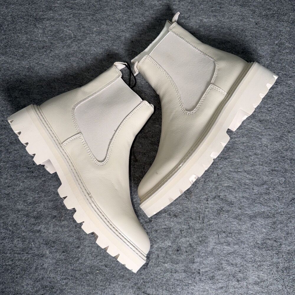 Dolce Vita Moana H2O Waterproof Lug Sole Chelsea Boot in Off White Leather- Sz 9